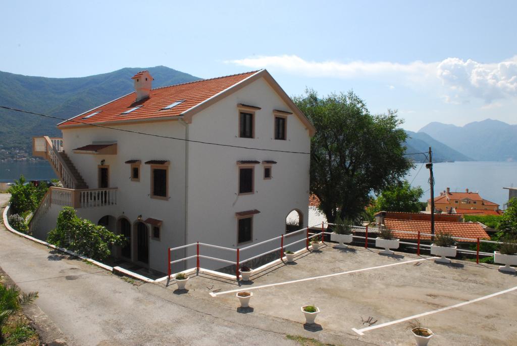 Apartments Blue Lagoon Kotor Dış mekan fotoğraf